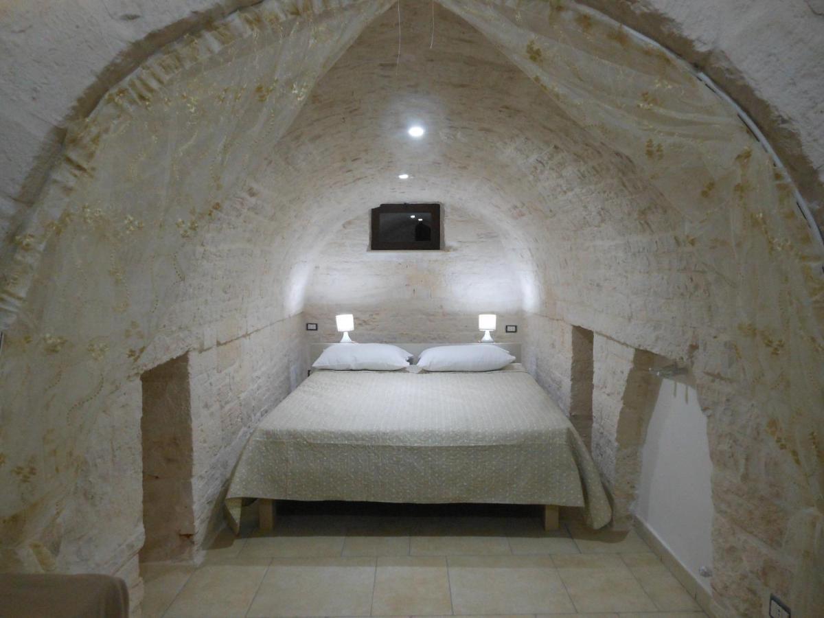 Agape Fra I Trulli Dimora Orchidea Bed and Breakfast Alberobello Exteriör bild